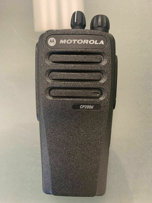 Motorola CP200D UHF 403-470 MHz IP54 Digital Radio MotoTrbo (Radio + Antenna only)